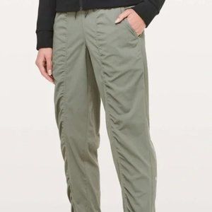 LULULEMON Dance Studio Jogger Size 2